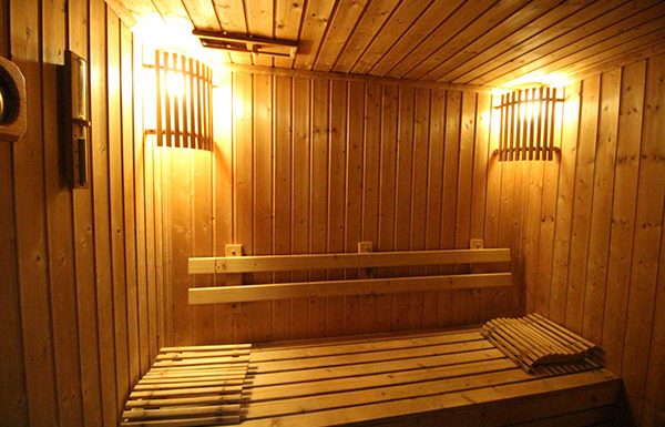 Manhattan-Chidlom-Bangkok-condo-for-sale-sauna